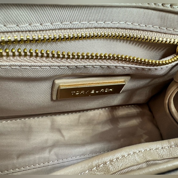 🆕 TORY BURCH 🧿 NWOT Fleming Small Convertible Shoulder Bag, Beige In Bedrock - Picture 11 of 16